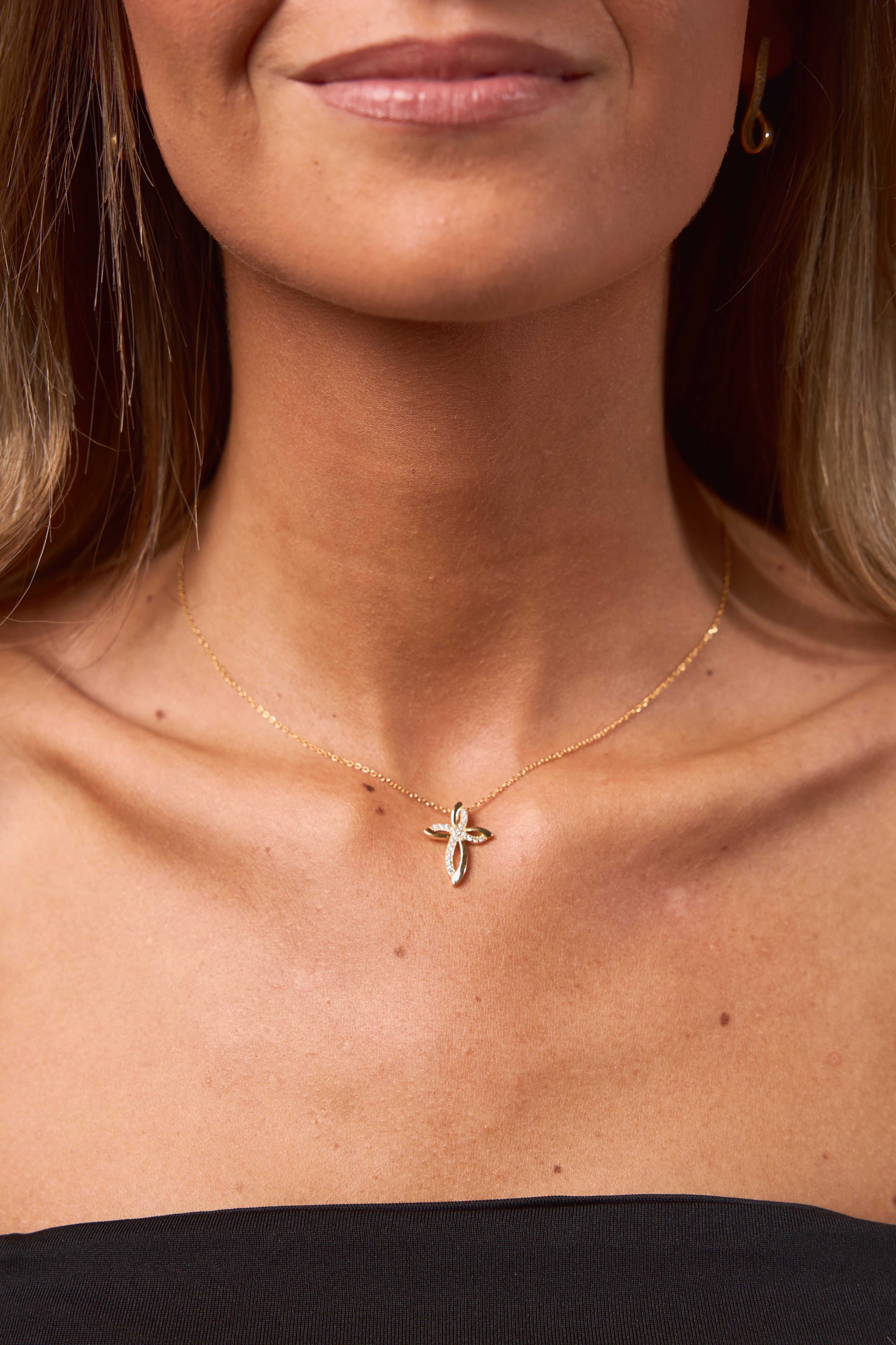 COLLAR BELLA